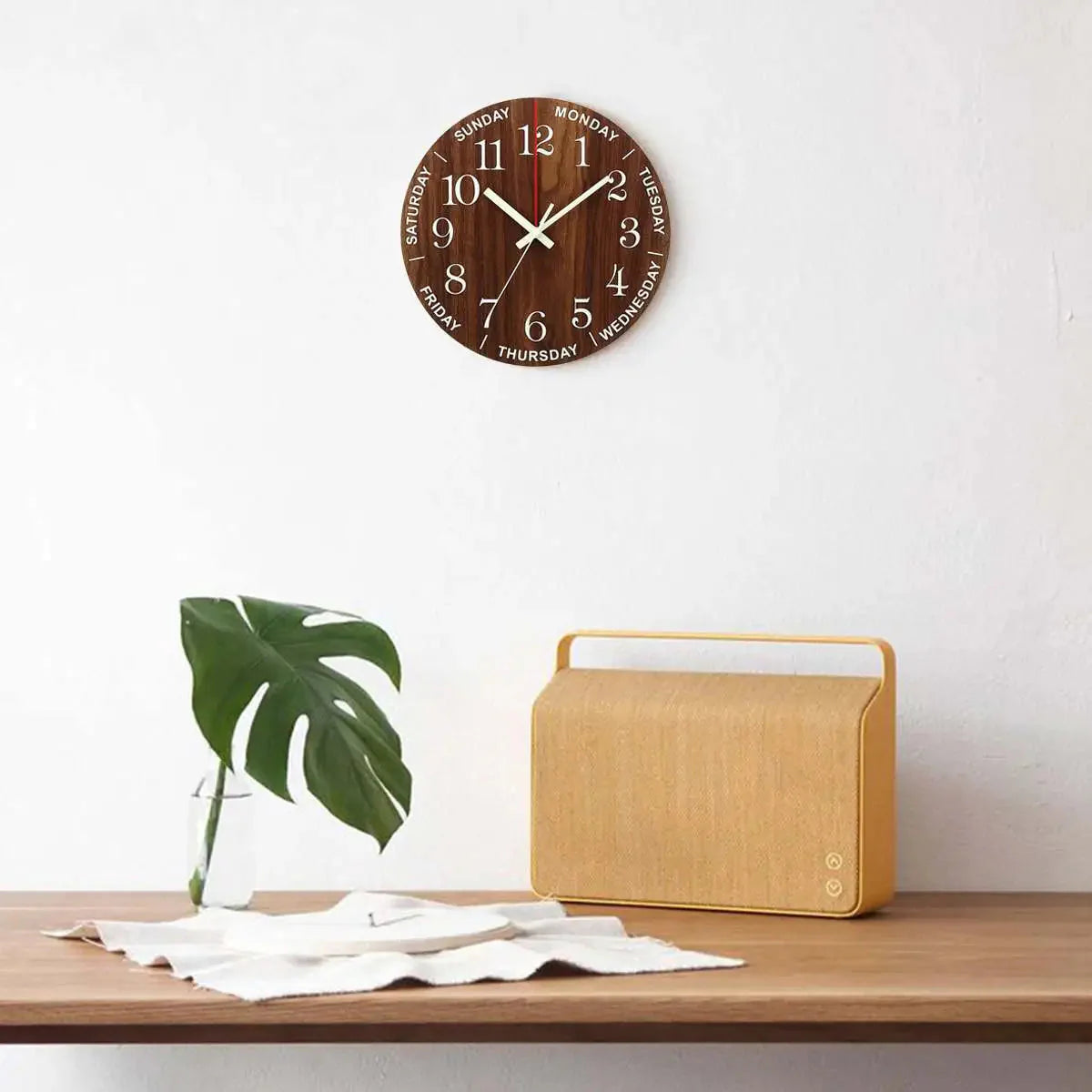 12 Zoll Leuchtende Wanduhr Holz Silent Licht in dunkler Nacht Nordischer Mode Wanduhr Geräuschlose Uhr mit Nachtlicht Geschenk