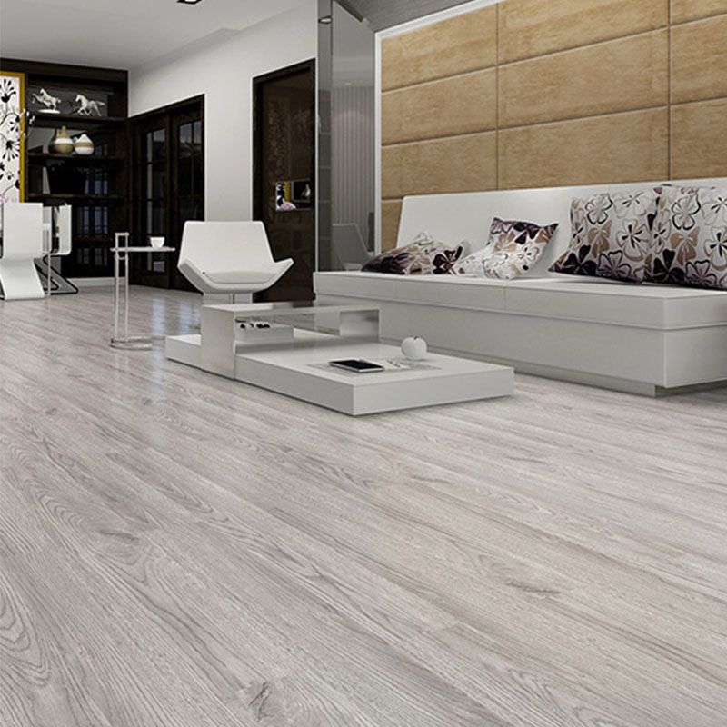 Frendorf | Holzlook PVC-Bodenbelag Niedrigglanz Peel and Stick Vinylboden