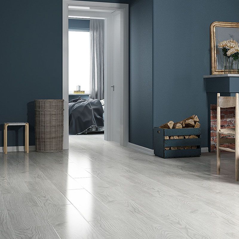 Frendorf | Holzlook PVC-Bodenbelag Niedrigglanz Peel and Stick Vinylboden