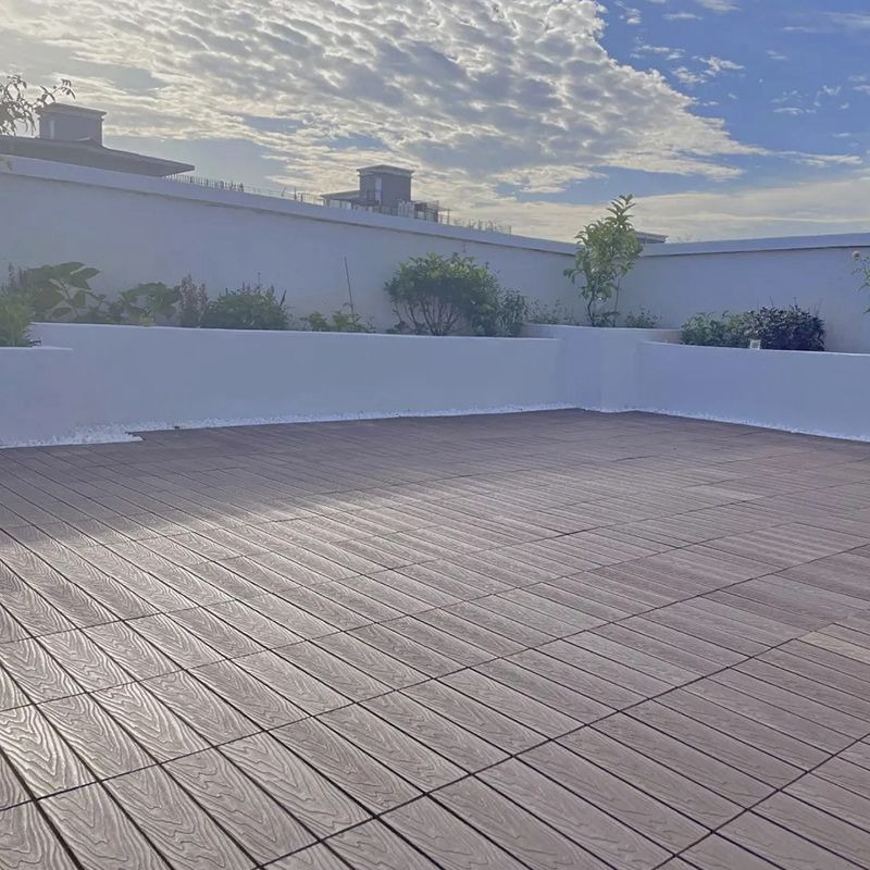 Frendorf | Gestreifte Muster Terrassenfliesen Steckfliesen-Kit Außenpatio