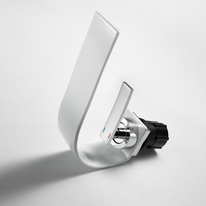 Frendorf | Badarmatur Messing Wasserfallauslauf Hebelgriff Waschbeckenarmatur