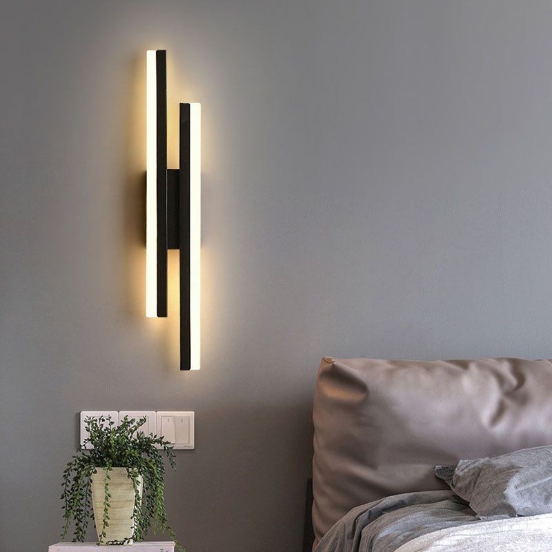 Alana Moderne LED Wandleuchte - Elegante Schwarz/Goldene Wandbeleuchtung für Wohnzimmer und Schlafzimmer