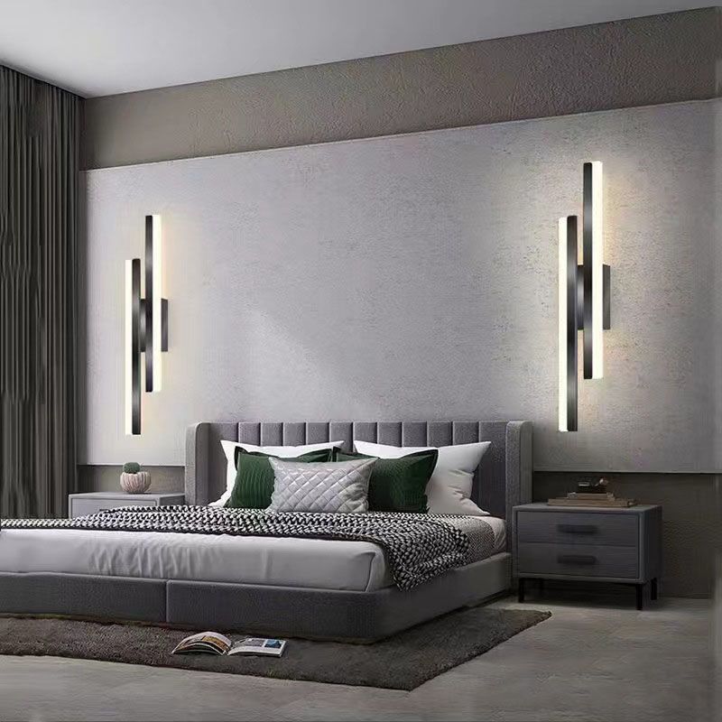 Alana Moderne LED Wandleuchte - Elegante Schwarz/Goldene Wandbeleuchtung für Wohnzimmer und Schlafzimmer
