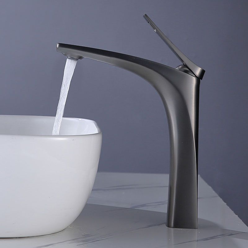 Frendorf | Moderner Gefäß Wasserhahn Messing Hebelgriffe Niedriger Bogen mit Wasserschlauch Badezimmer Gefäß Wasserhahn