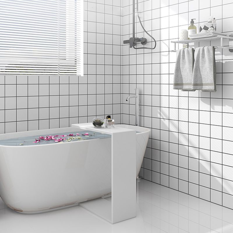 Frendorf | Modern Mosaic Tile Wasserdicht Glatt Peel and Stick Rückwandfliese für das Badezimmer