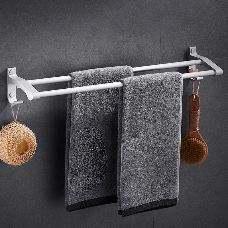Frendorf | Zeitgenössisches silbernes Metall-Badezimmerzubehör-Set mit Handtuchhalter