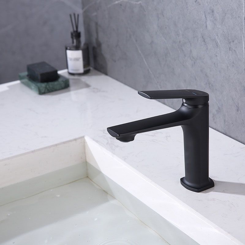 Frendorf | Moderner Behälter Wasserhahn Messing Hebelgriffe Niedriger Bogen Waschbecken Badezimmer Wasserhahn