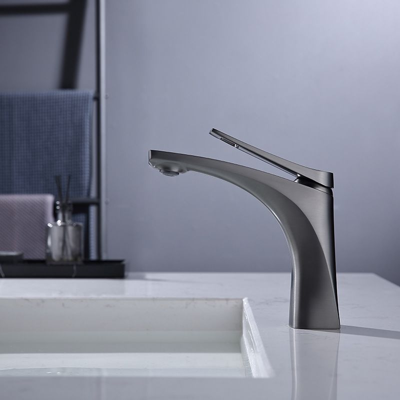 Frendorf | Moderner Gefäß Wasserhahn Messing Hebelgriffe Niedriger Bogen mit Wasserschlauch Badezimmer Gefäß Wasserhahn