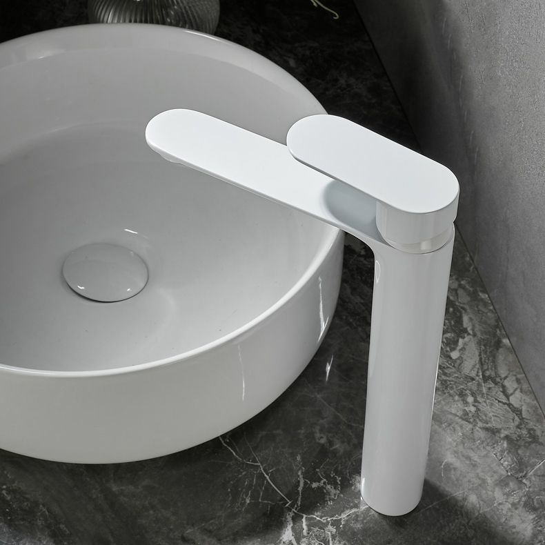 Frendorf | Badezimmer Waschbecken Armatur Hebelgriff Messing Einfarbige Badezimmerarmatur