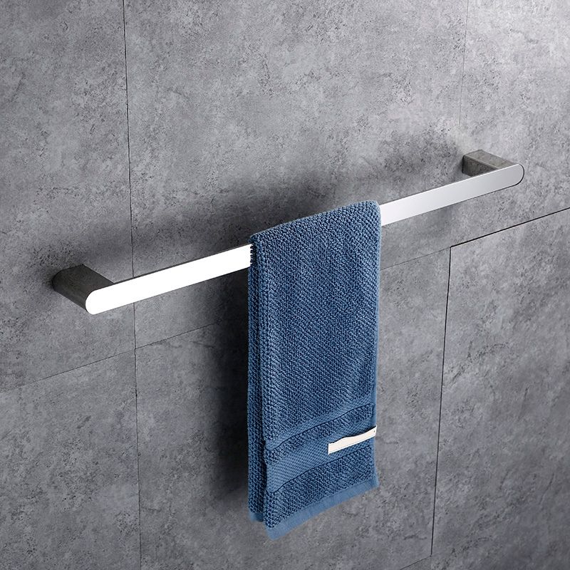 Frendorf | Zeitgenössisches Badezimmerzubehör Hardware-Set in Silber mit Seifenschale