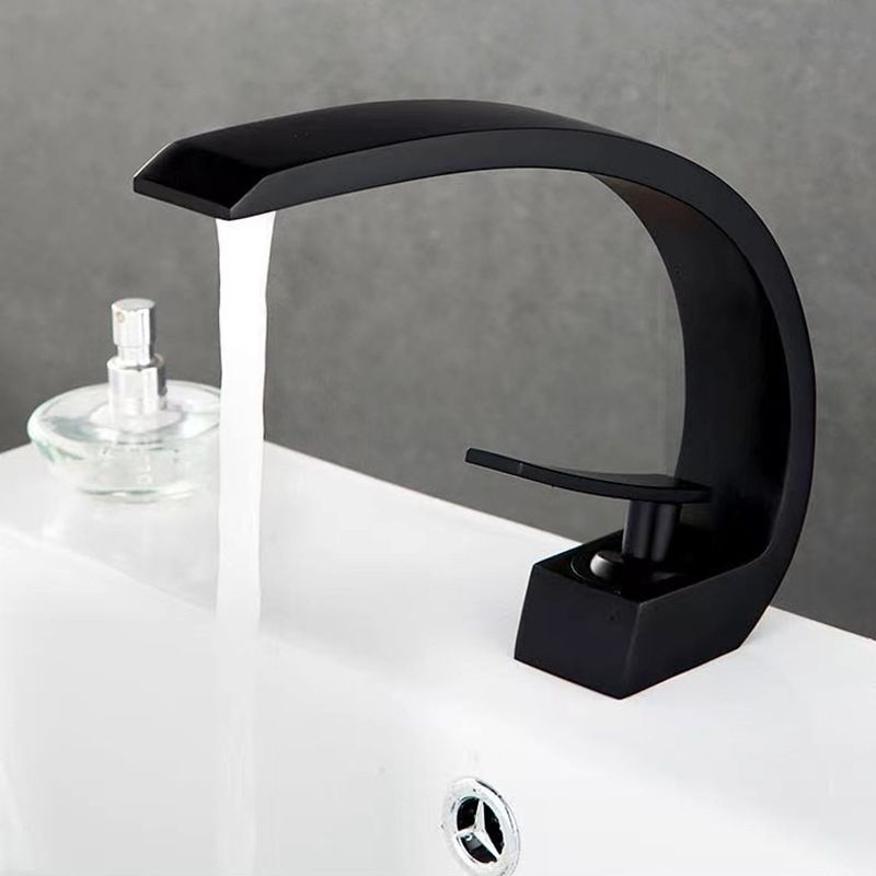 Frendorf | 17 cm Hoher Waschbeckenarmatur Luxus 1 Loch Waschbeckenarmatur Kubische Badezimmerarmatur