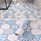 Frendorf | Modern Vinylbodenplanken zum Abziehen und Aufkleben Geometrisch bedruckter PVC-Bodenbelag