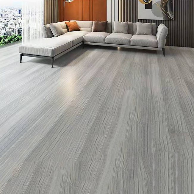Frendorf | 49"x8" Breite E0 Naturmassivholz Laminatboden, Klick-Verriegelung, Wasserdicht