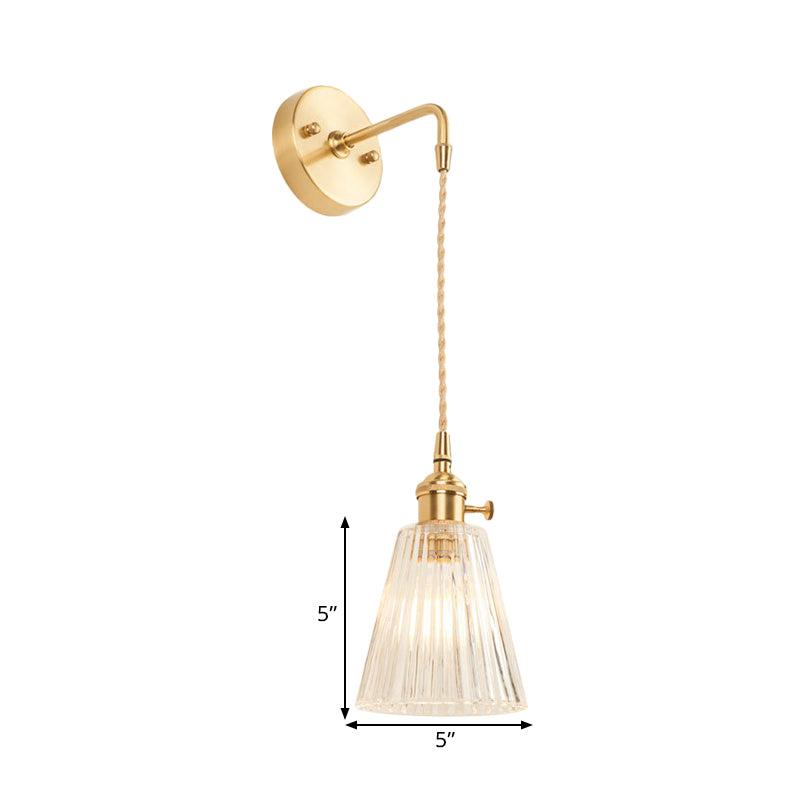 Frendorf | Eine Wandleuchte mit einer Glühbirne und konischer Schirm aus klarem, strukturiertem Glas, industrielle Schlafzimmer-Wandleuchte Beleuchtung Fixture