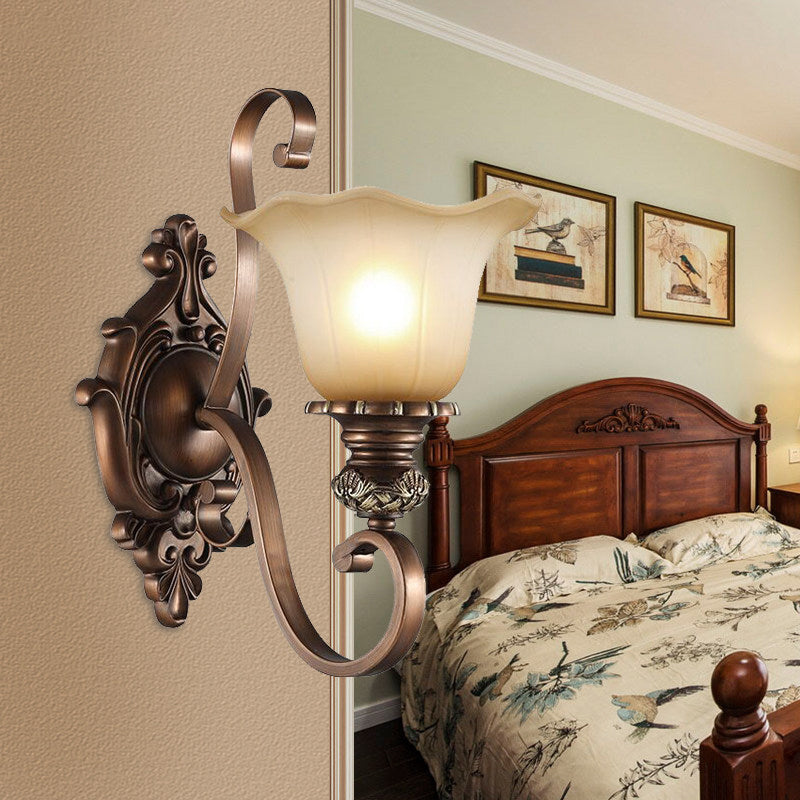 Frendorf | 1/2-Kopf Wand sconce Beleuchtung mit floralem Schirm Kristall traditionelle Korridor Wandlampe in Kaffee