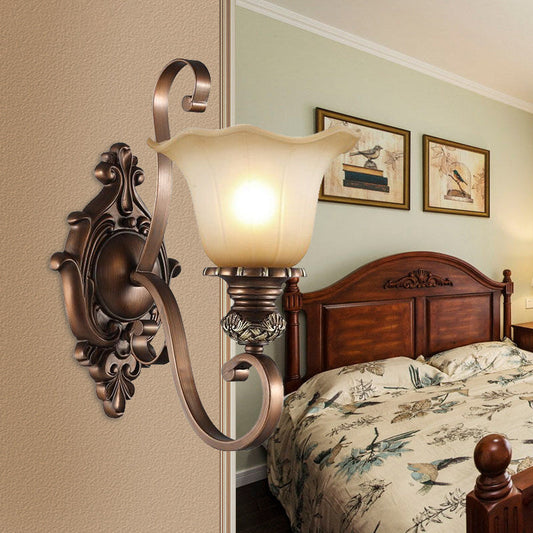 Frendorf | 1/2-Kopf Wand sconce Beleuchtung mit floralem Schirm Kristall traditionelle Korridor Wandlampe in Kaffee