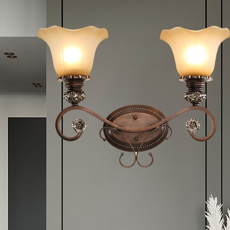 Frendorf | 1/2-Kopf Wand sconce Beleuchtung mit floralem Schirm Kristall traditionelle Korridor Wandlampe in Kaffee