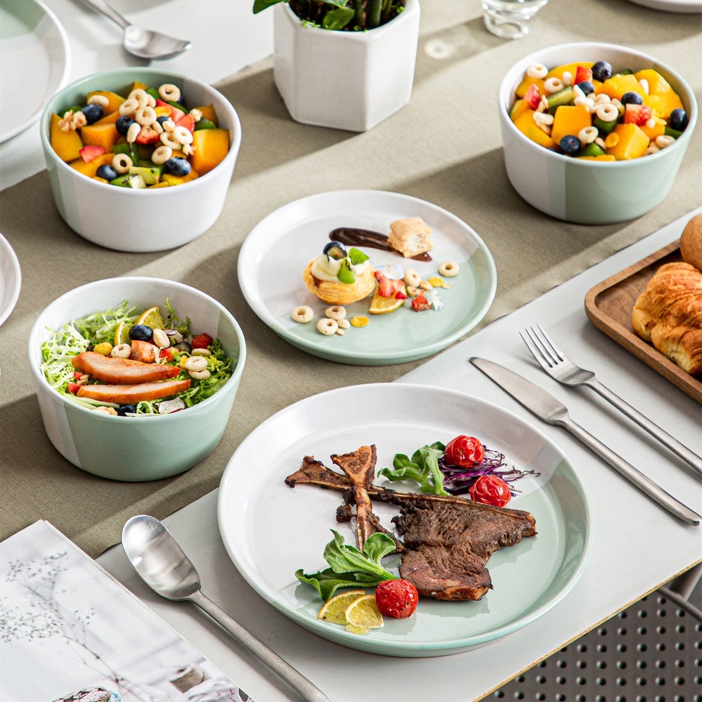 Frendorf | 12/24/36 Stück geprägt Steingut Geschirrset mit Abendessen Dessertteller Suppenschüssel Becher