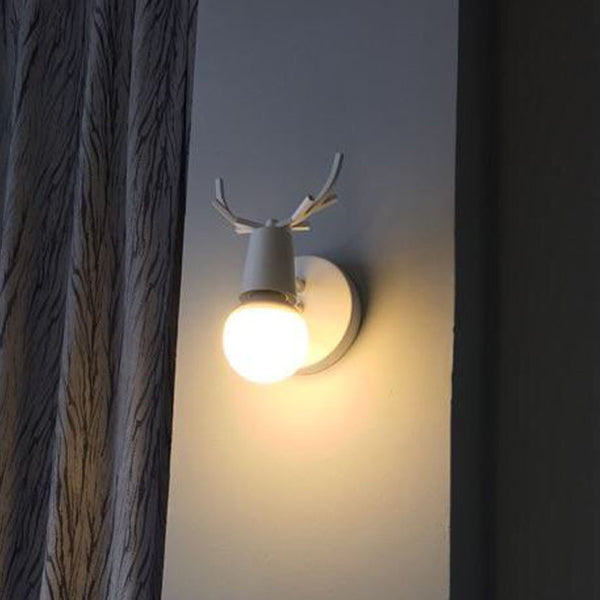 Frendorf | Schwarz/Weiß Geweihdesign Wandleuchte Nordic Stylistisch 1 Glühlampe Metall Wandmontierte Lampe für das Schlafzimmer