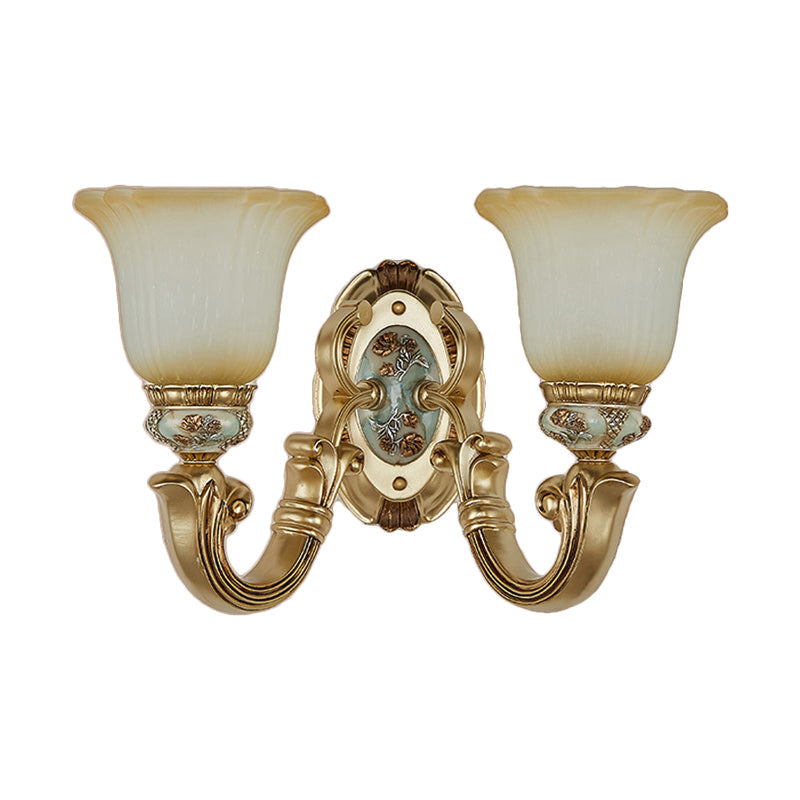 1/2-Licht Wandleuchte Retro Wohnzimmerlampe mit Glocken-mattiertem Glasschirm in Gold