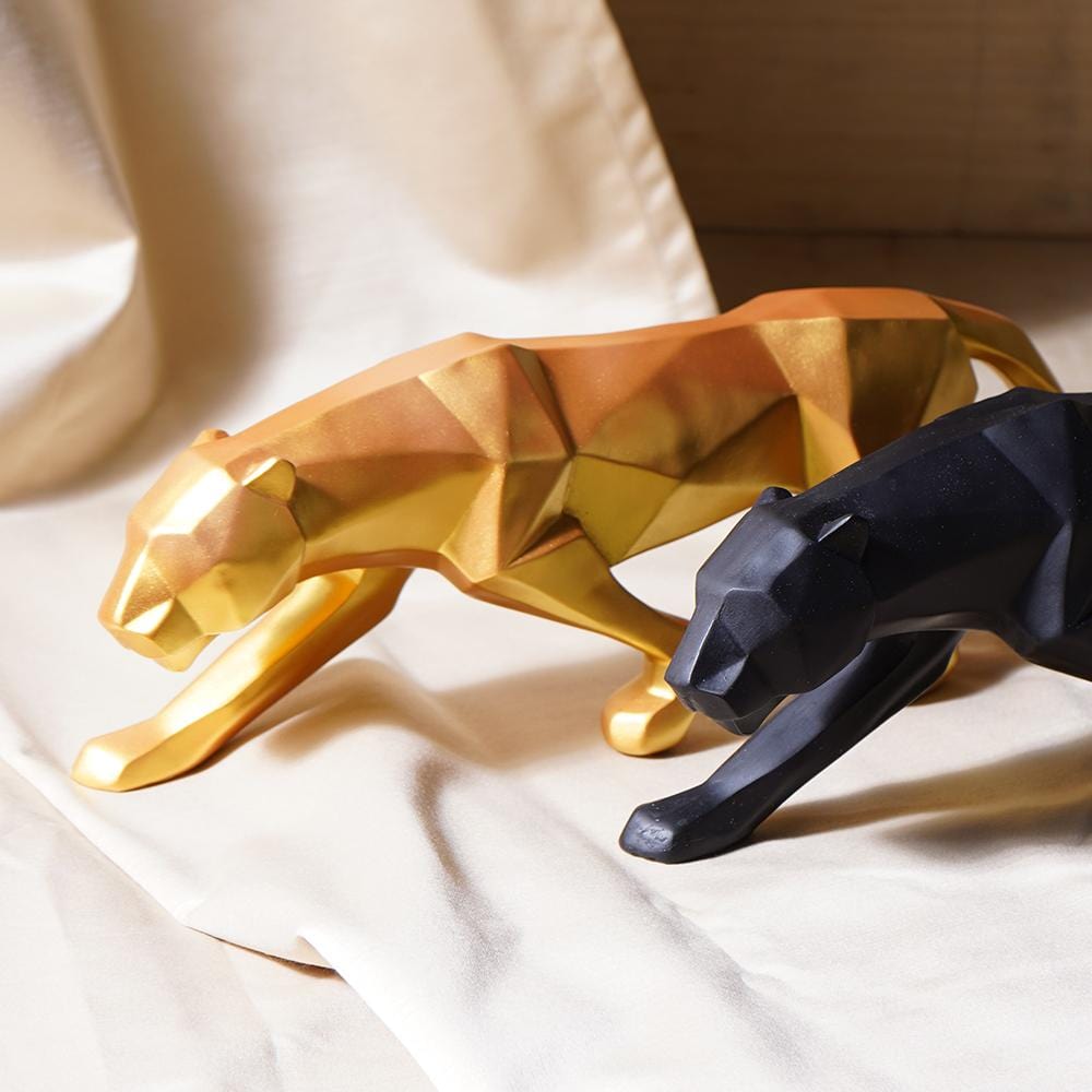 Geometrische Pantherstatue der modernen Kunst