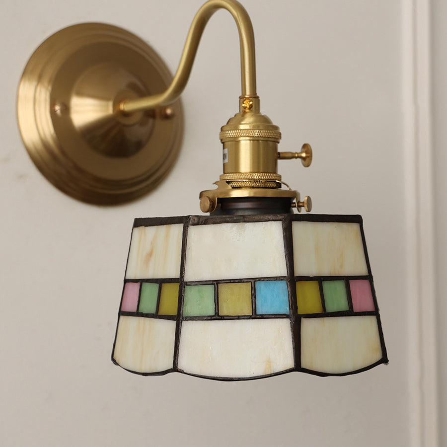 Frendorf | AuroraGlint Tiffany Kupfer Wandleuchte | Klassisches Design | Hochwertiges Glas | Ideal für Wohnzimmer