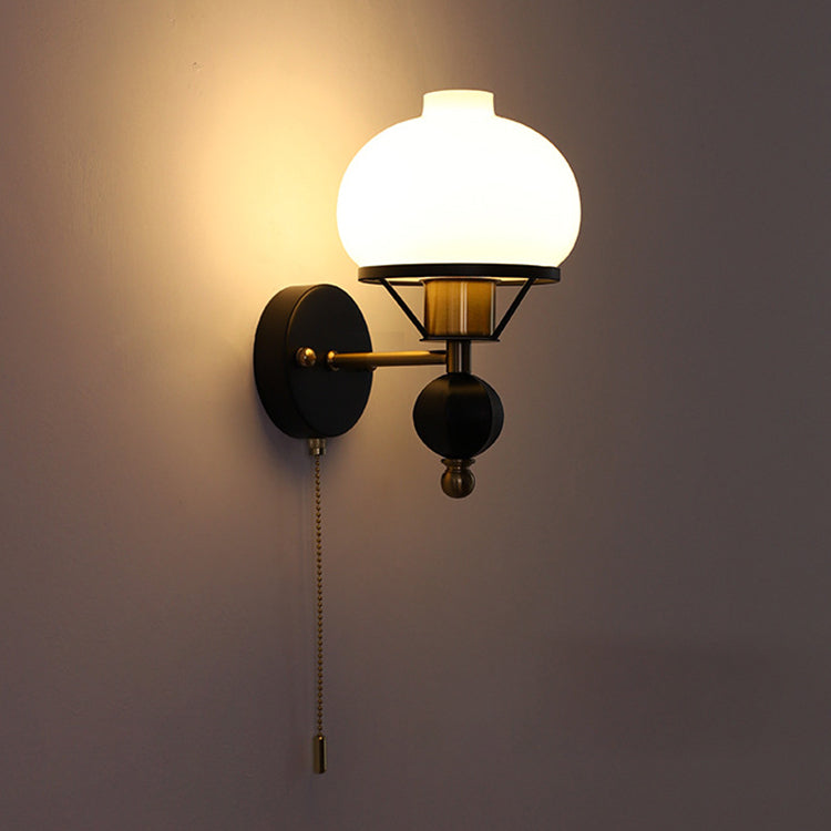 Frendorf | GeoLuxe Französische Geometrische Wandlampe | Eisen & Glas | 1-Licht Design für Wohnzimmer