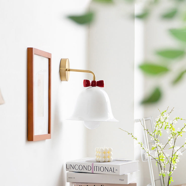 Frendorf | BelleFlare Französisches Design Wandlampe | Minimalistische Glockenform | Einzigartiges Dekor | Iron Wall Sconce