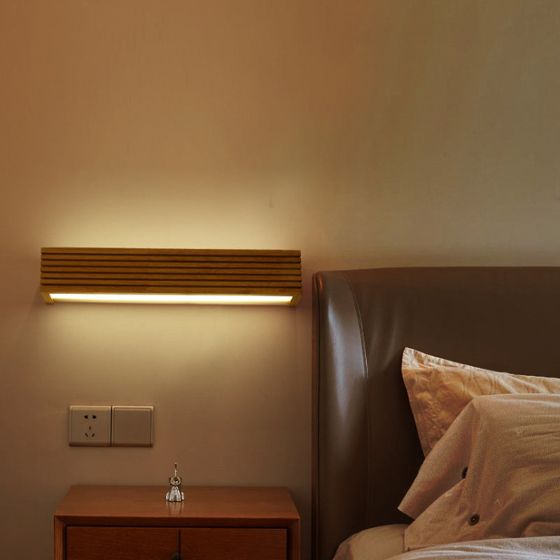 Frendorf | Gestreepte slaapkamer wandlamp hedendaags houten 14"/18"/21.5" breed 1-kops beige LED op en neer lichtarmatuur in warm/wit licht