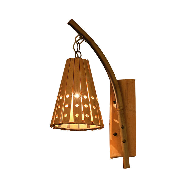 Bamboo konische Schirm Wandbeleuchtung mit hohler Gestaltung Lodge Stil 1-Kopf Holz Wandlampe für Schlafzimmer, links/rechts