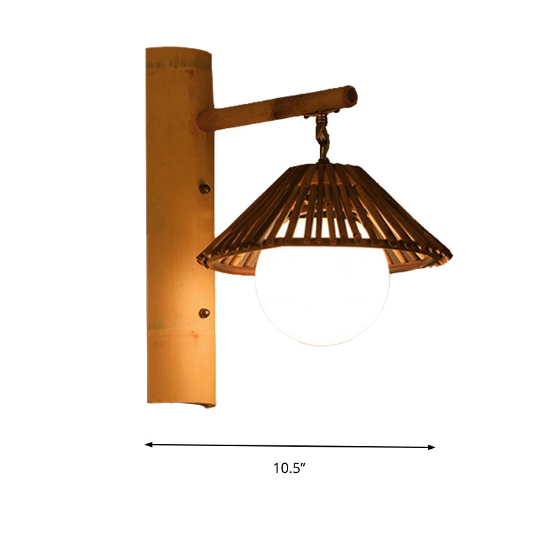 Frendorf | Bamboe Conen Wandmontage Licht Aziatische Stijl 1-Licht Bruine Wandlamp met Witte Glazen Bol Schaduw