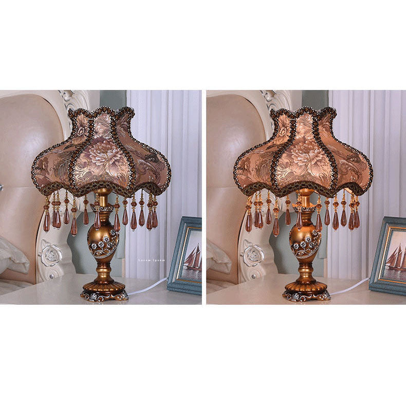 Frendorf | LaceLux Europäische Tischlampe | Stoff & Spitze | Elegante Harzfuß-Leuchte | Dekoration & Beleuchtung