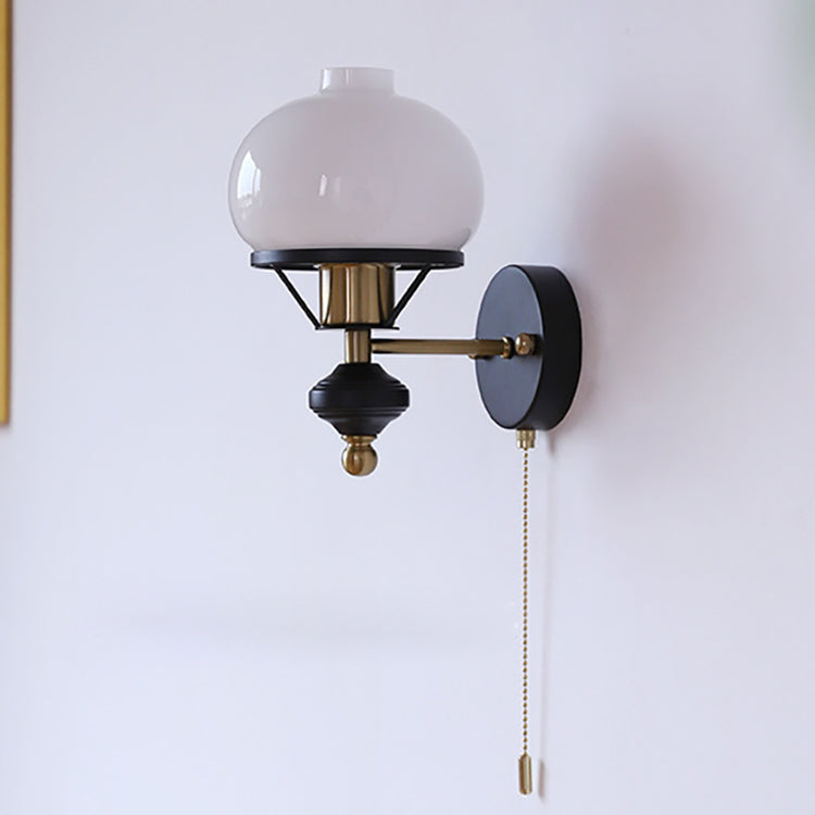 Frendorf | GeoLuxe Französische Geometrische Wandlampe | Eisen & Glas | 1-Licht Design für Wohnzimmer