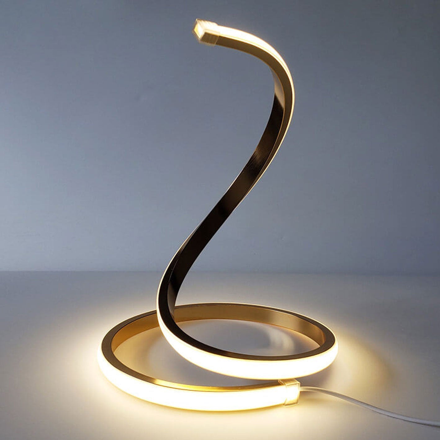 Moderne kreative Schlange Form LED Touch Dimm Tischlampe