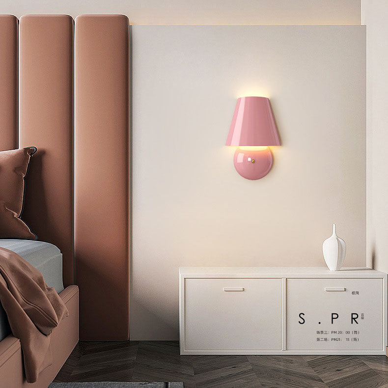 Frendorf | TrapeLux LED Wandleuchte | Modernes Trapez-Design | Eisen & Acryl | Warmweißes Licht
