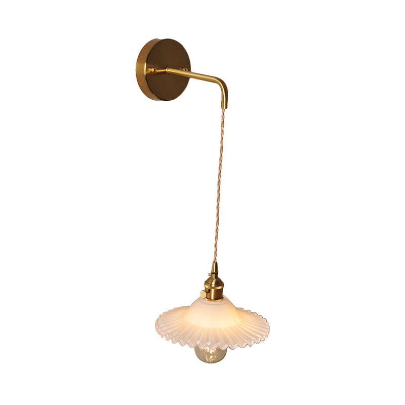 Frendorf | Geschulpte Klare/Opal Glas Wandlamp Industrieel Enkelvoudige Gloeilamp Slaapkamer Sconces Licht in Messing