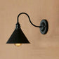 Frendorf | Retro stilvolle konische Wandbeleuchtung 1 Glühbirne Metall Stecker-Sconce Lampe mit Schwanenhalsarm in Mattschwarz für die Veranda