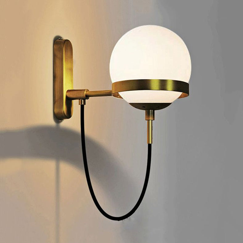 Frendorf | Zwarte/gouden Globe Wandverlichting Moderne Duidelijk/Matglas 1 Licht Woonkamer Wandlamp Fixture