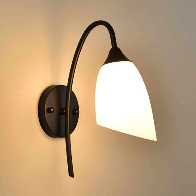 Frendorf | 1 Glühbirne Winkel Shade Wandmontierte Licht Fixture Modern Schwarz/Gold Milchglas Beleuchtung für Schlafzimmer