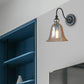 Frendorf | Bell Schlafzimmer Wandlichttragschale Industriell Klar/Grün/Rauchglas 1 Licht Schwarze Wandleuchte mit Gänsehautarm