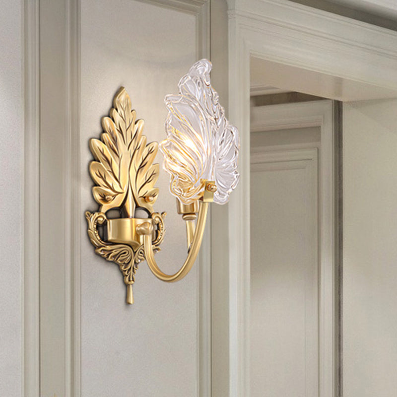 Traditionelle Palmblatt-Wandleuchte 1/2 Lichter Klarglas Wandbeleuchtung Idee mit gewölbtem Arm in Messing