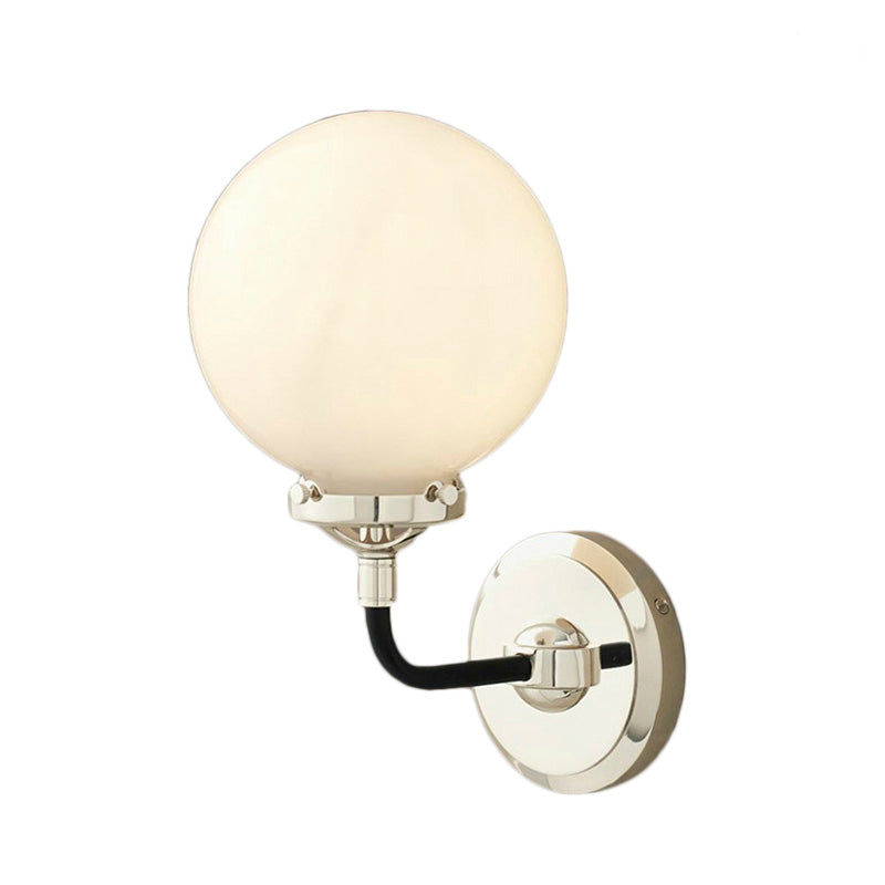 Frendorf | Moderne Globe Shade Wandlamp Fixture 1/2-Bulb Opal Glas Sconcelicht in Antiek Messing/Chroom