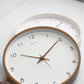 Schlichte analoge Massivholz-Wanduhr für Zuhause – zeitlos und elegant!
