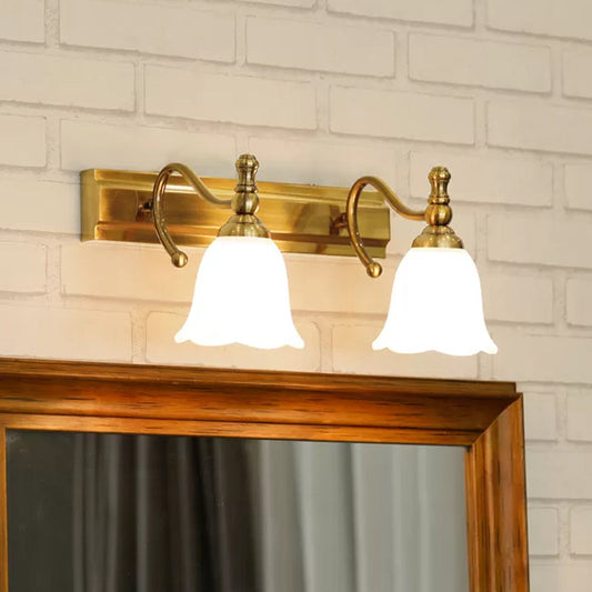 Frendorf | 2/3 Köpfe Wand Vanity Licht Kolonial Badezimmer Wandlampe mit Blumen Opalglas Schirm in Gold
