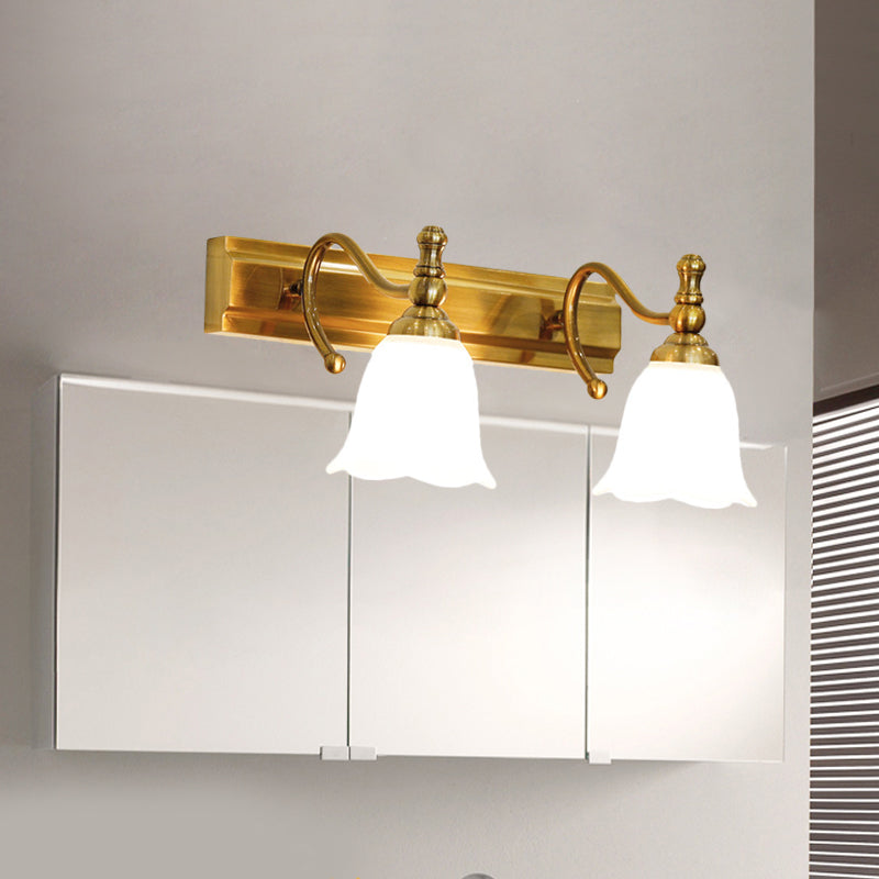 Frendorf | 2/3 Köpfe Wand Vanity Licht Kolonial Badezimmer Wandlampe mit Blumen Opalglas Schirm in Gold
