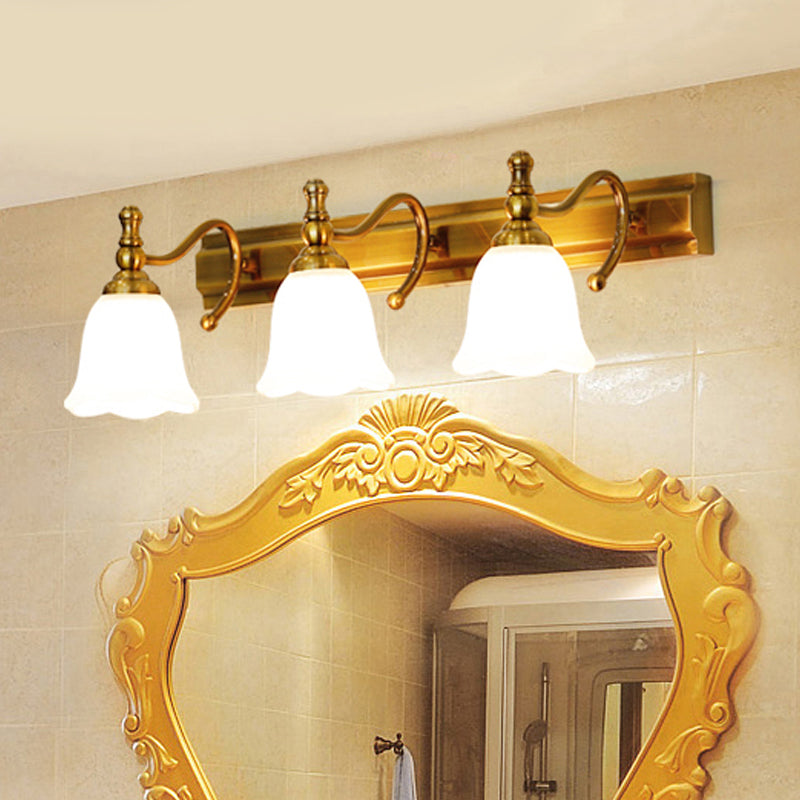 Frendorf | 2/3 Köpfe Wand Vanity Licht Kolonial Badezimmer Wandlampe mit Blumen Opalglas Schirm in Gold