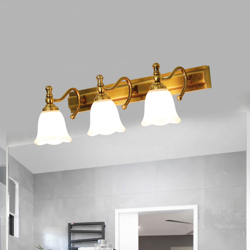 Frendorf | 2/3 Köpfe Wand Vanity Licht Kolonial Badezimmer Wandlampe mit Blumen Opalglas Schirm in Gold