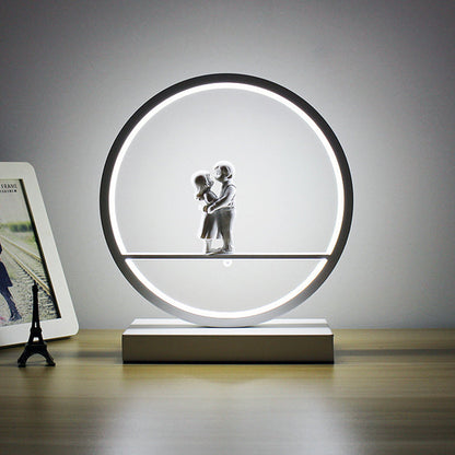 Schwarz/Weiß Hoop Nachttischlampe Einfache Romantische Acryl Tischlampe in Warm/Weiß Licht mit Liebhaber Statue