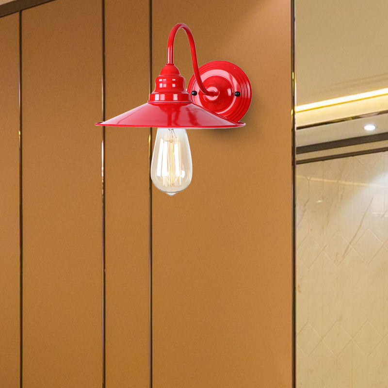 Frendorf | Metalen Gepoedercoat Rode Wandverlichting Platte Kap 1 Kop Industrieel Stijlvolle Wandlamp met Gooseneck Arm