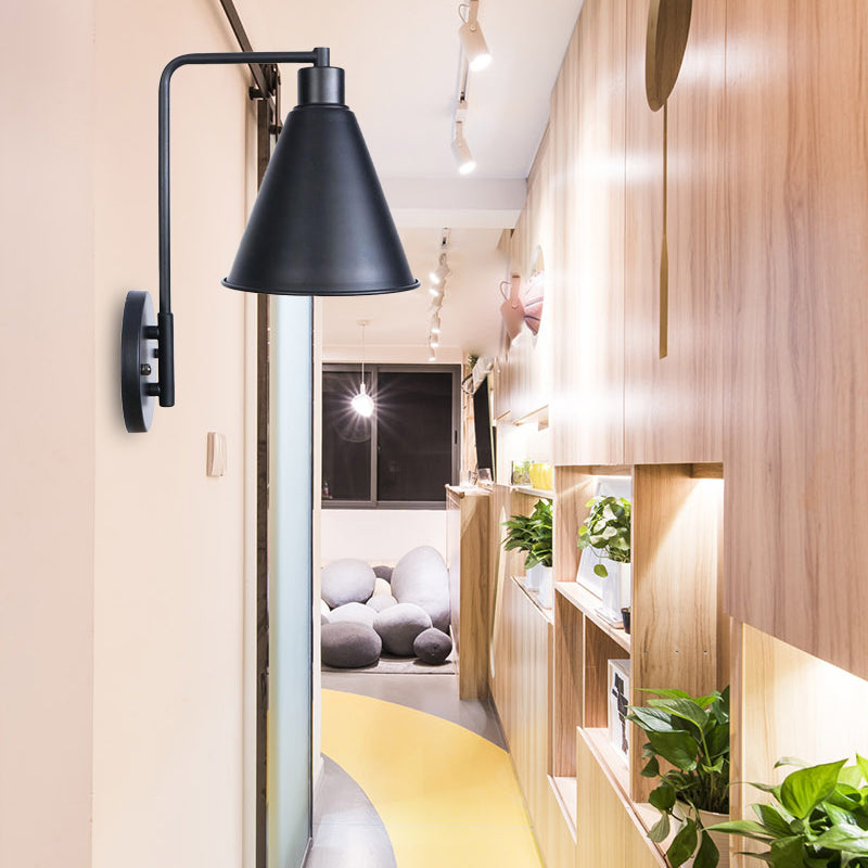 Frendorf | 1 Glühbirne Konische Wandlampe Vintage Stil Schwarz/Rost Eisen Wandmontierte Lampe mit Winkelarm für Bauernhaus
